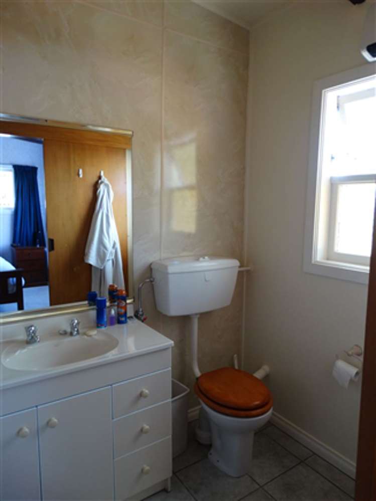 53 Holland Street Wainuiomata_9