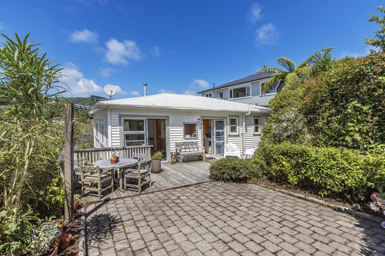 8 Allington Road Karori_16