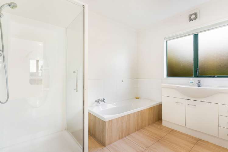 1a Lobelia Rise Goodwood Heights_15