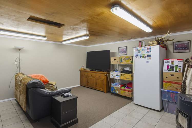 13 Douglas Street Levin_23