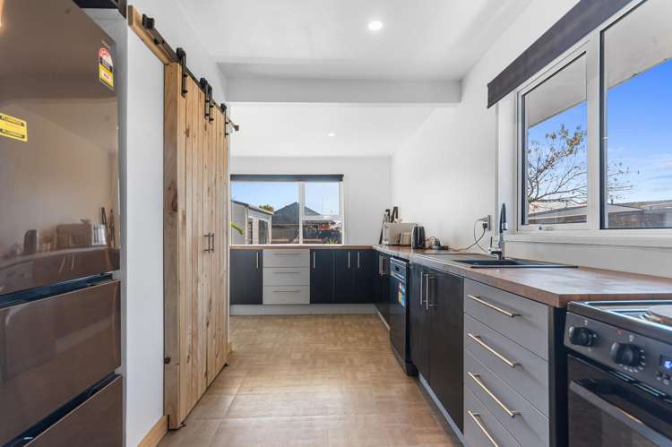 81 Gray Crescent_2