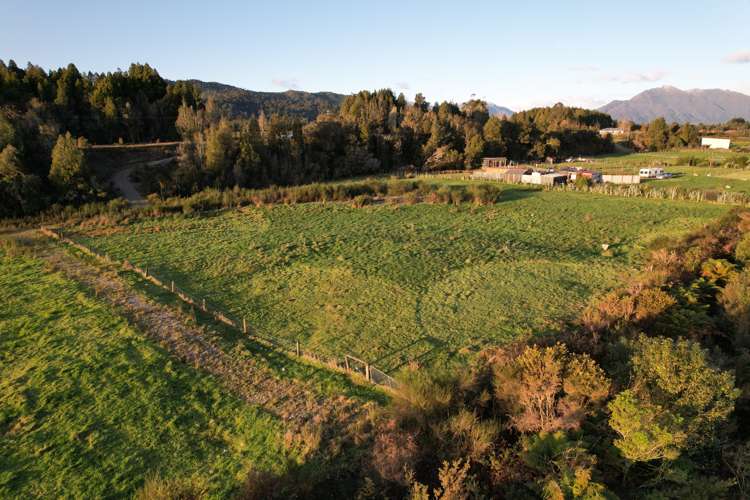 916 Old Christchurch Road Hokitika_12