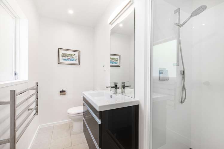 5 Lethenty Way Karori_23