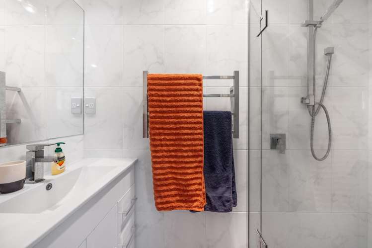 88 Kaipatiki Road Glenfield_17