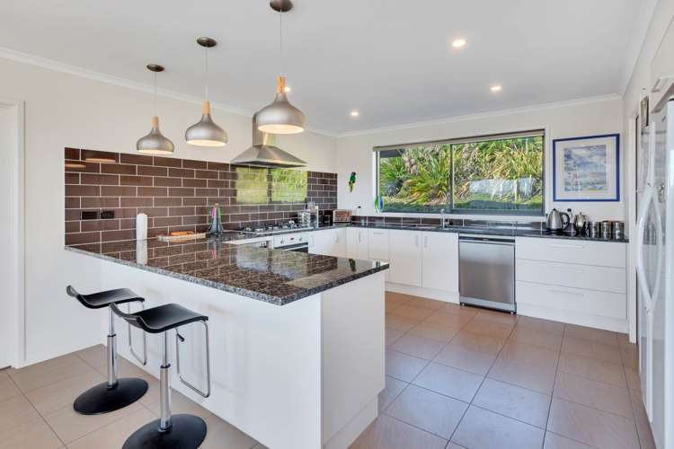 87 Tuparekura Road South Head_10