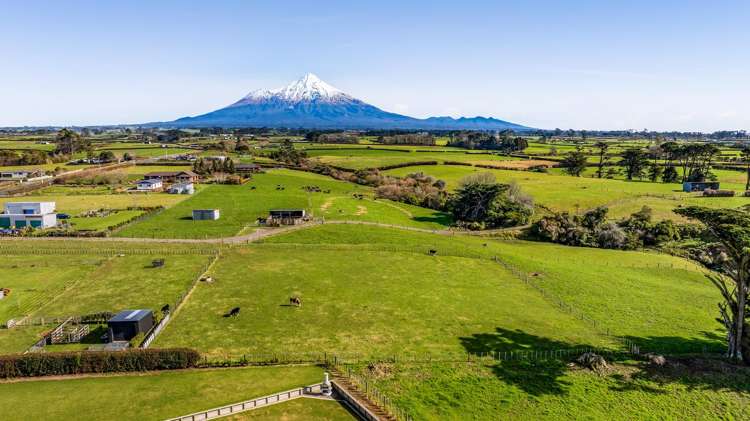 62 Monmouth Road Pembroke_9