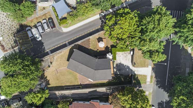 52 Redcrest Avenue Red Hill_18