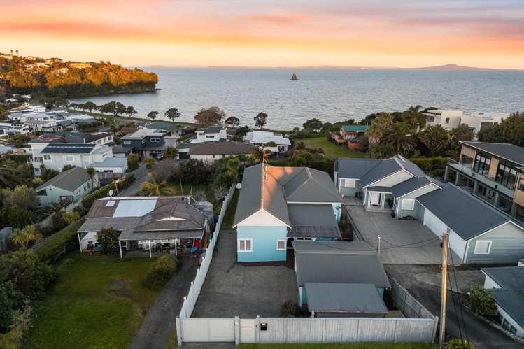 1047 Whangaparaoa Road Tindalls Beach_23
