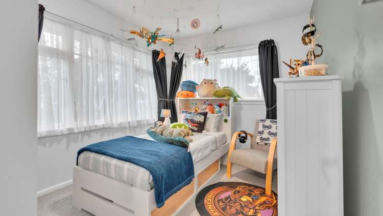 19 Brockenhurst Street Aranui_5