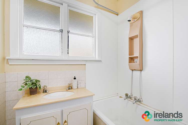 42 Russley Road Russley_9