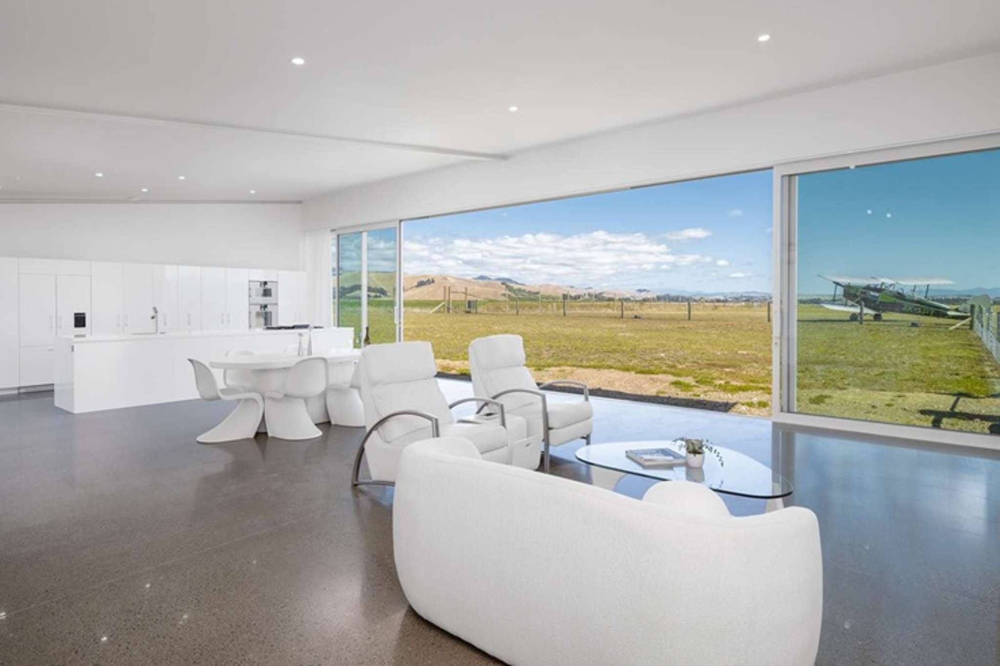 Kiwi flying aces selling their luxury ‘airport’ home