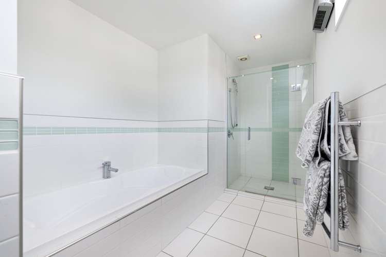 40 Roosevelt Avenue Saint Albans_15