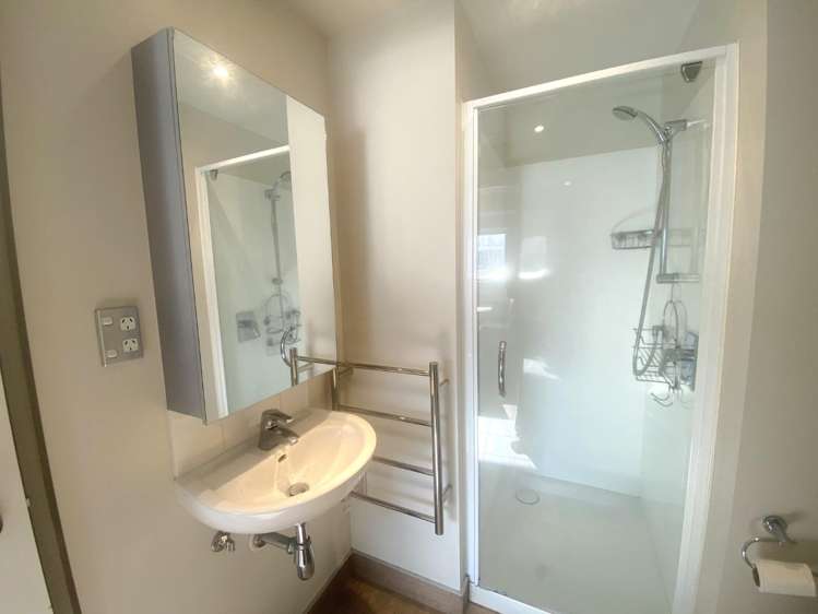 215/72-82 Taranaki Street 2185_6