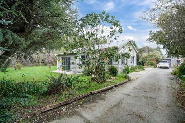 215 Rakahouka Grove Bush Road Winton Surrounds_2