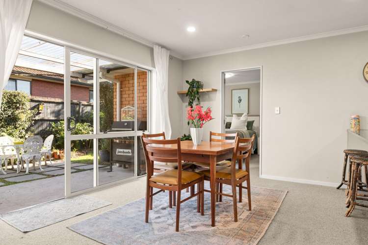 39 Galloway Crescent Pyes Pa_8