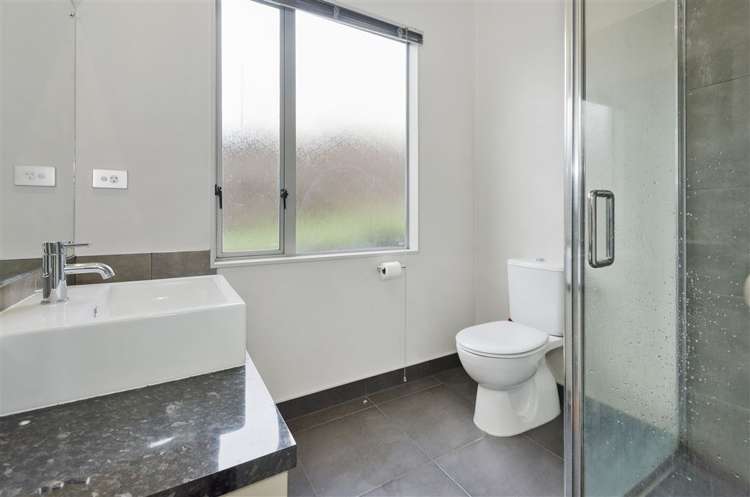 18 Chard Place Flat Bush_9