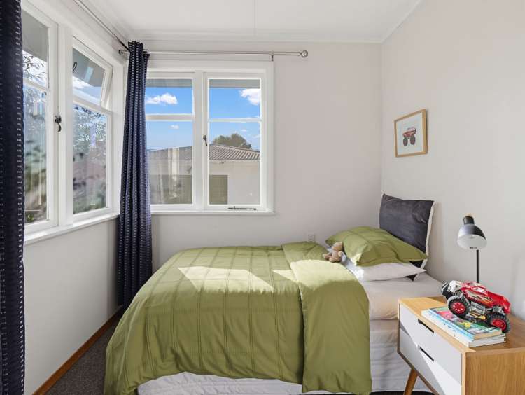 37 Hadfield Crescent College Estate_15
