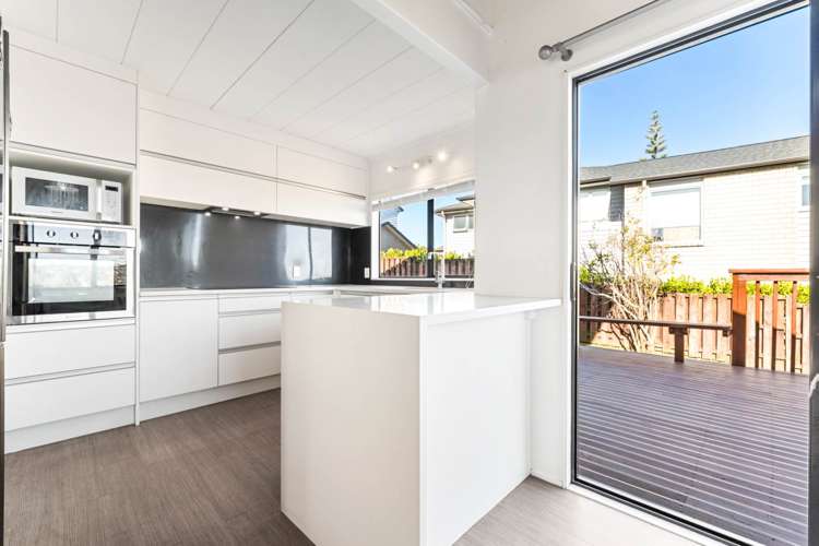 37 Lyttelton Avenue Forrest Hill_6