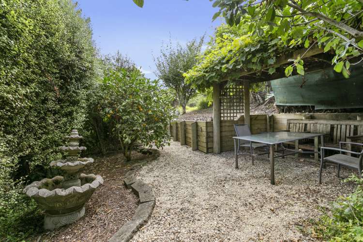 1160 Huia Road Huia_9