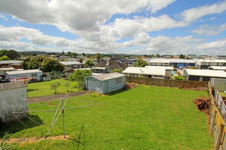 69 Arimu Road Papakura_15