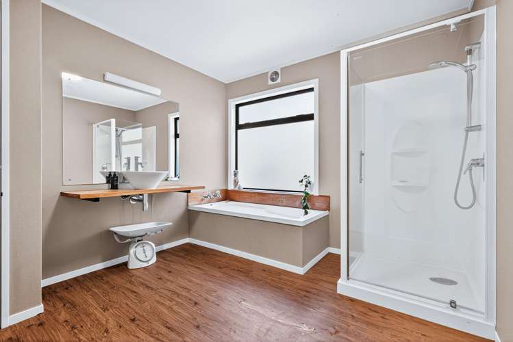 1080 Mapara Road Whakaipo Bay_26