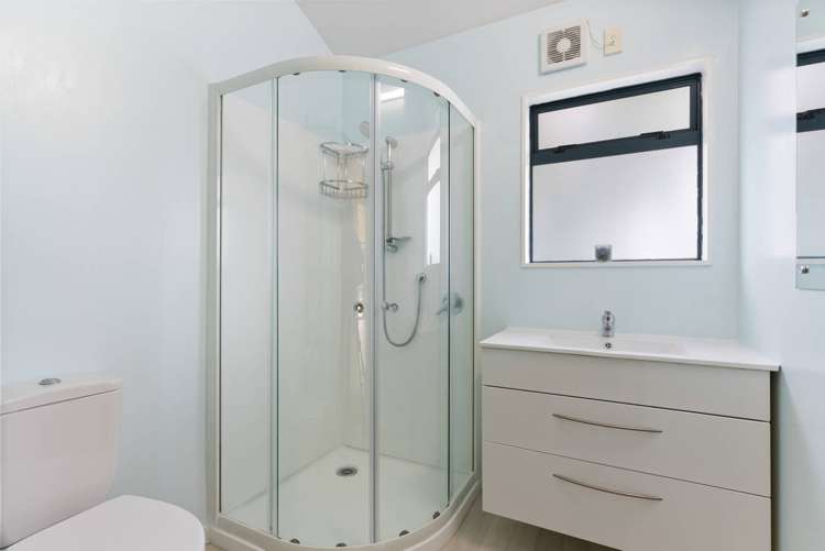 117 Bradbury Road Botany Downs_26