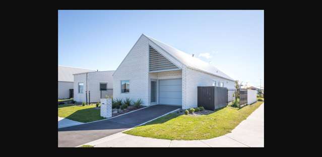 Modern Family Home – Sunny & Low Maintenance