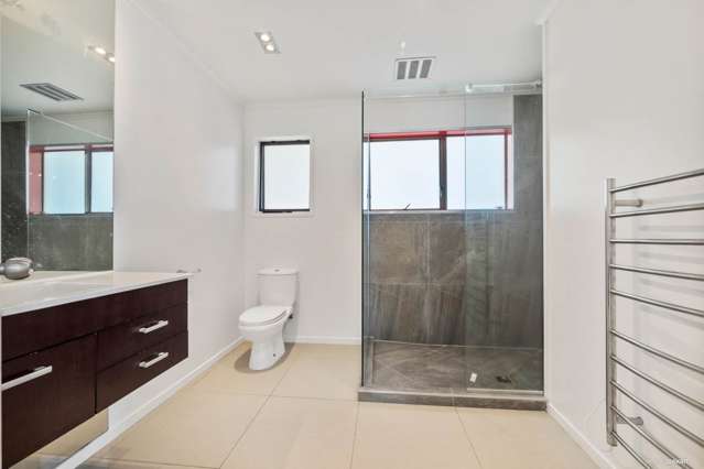 2/325 Glenfield Road Glenfield_4