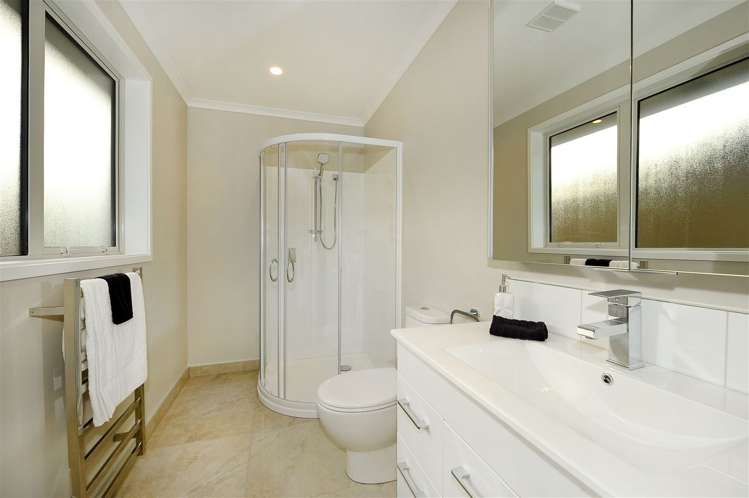 12 James Caird Lane Wigram_9