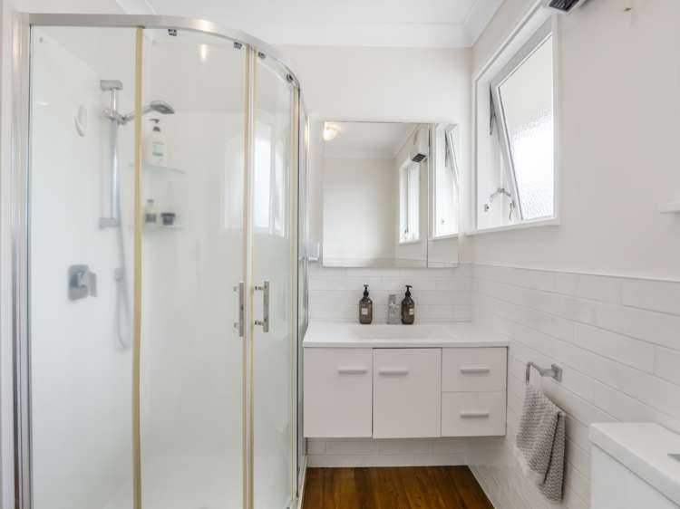 22 Smiths Road Matua_19