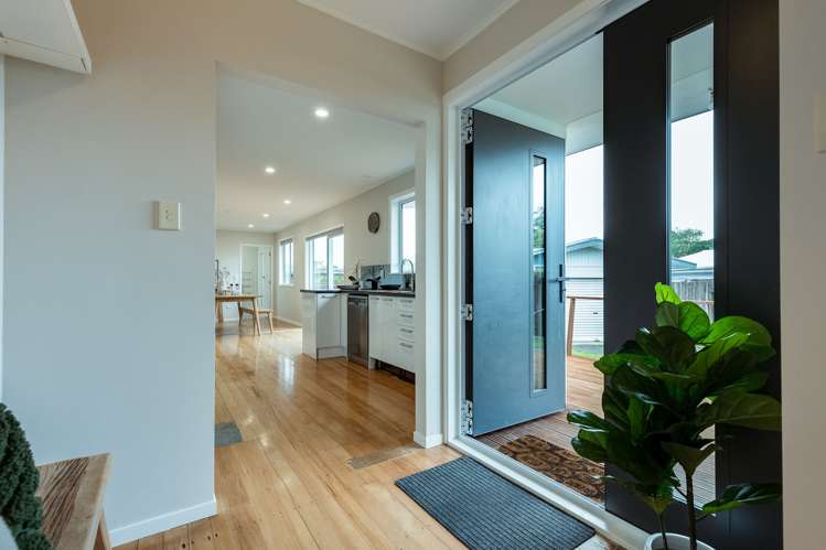4 Swift Place Leamington_1