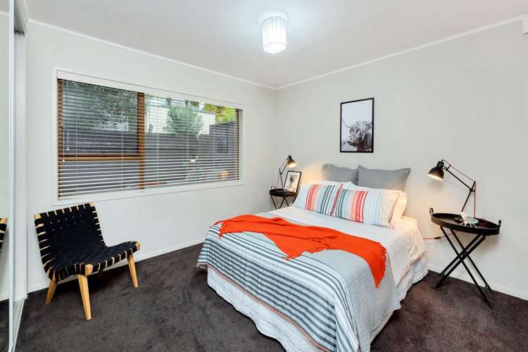 10 Matuhi Rise Henderson_11