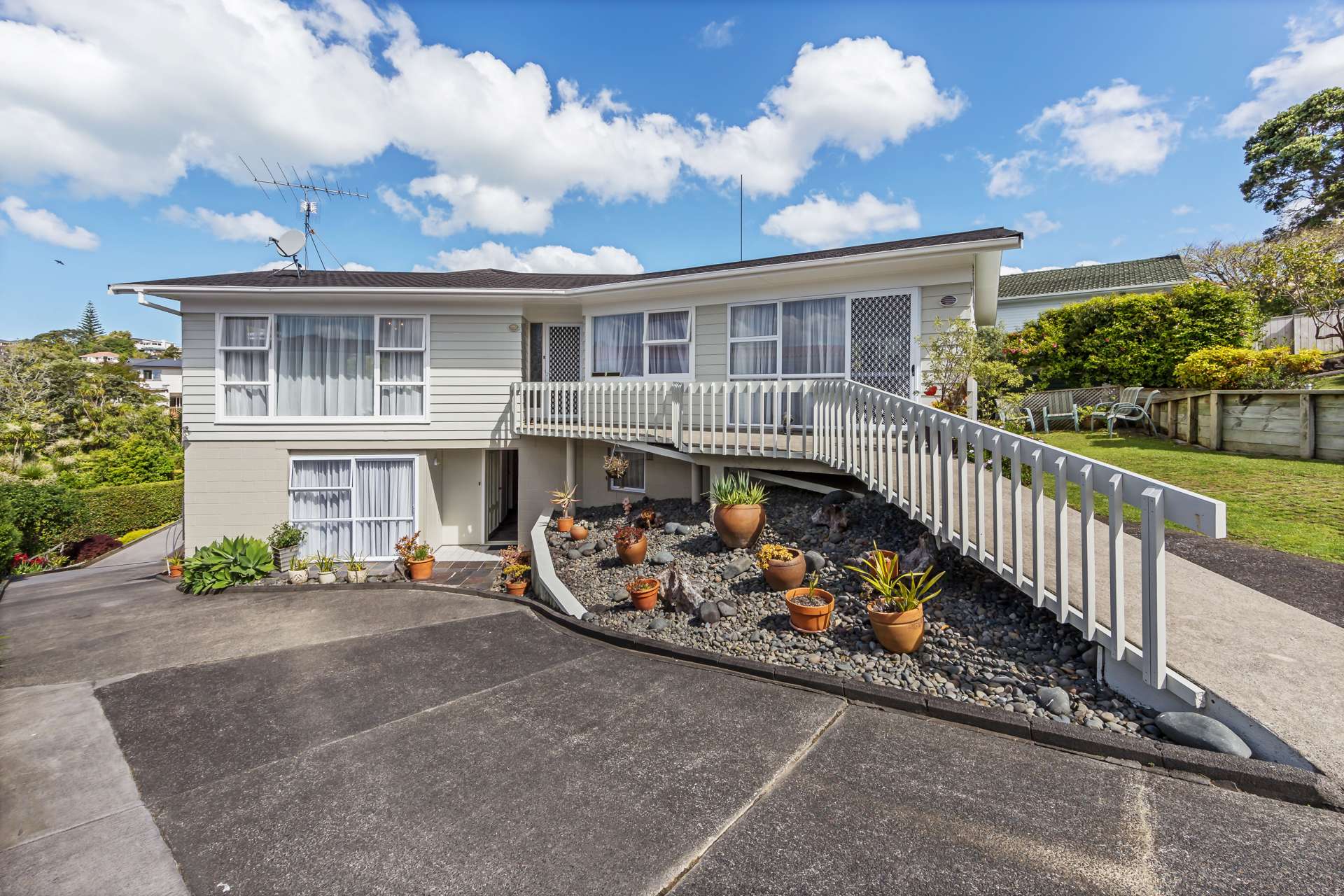 12 Mayfair Crescent Mairangi Bay_0