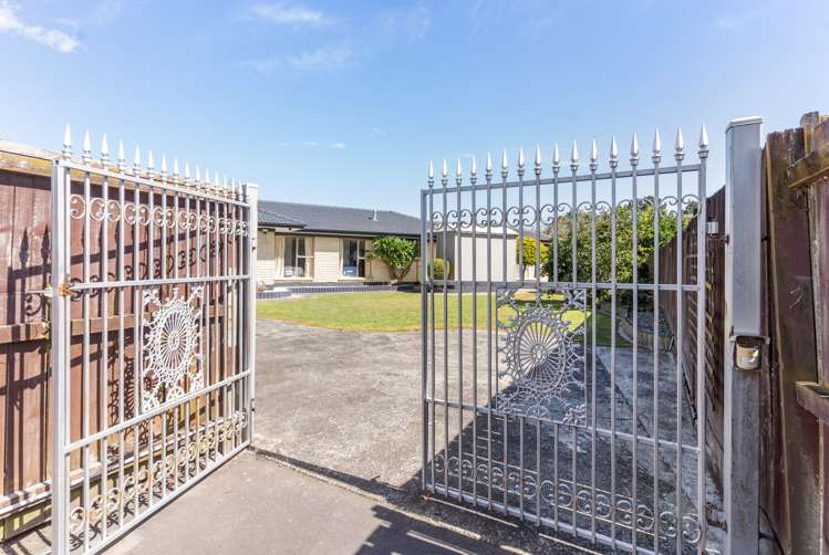 51 Carnoustie Drive Wattle Downs_19