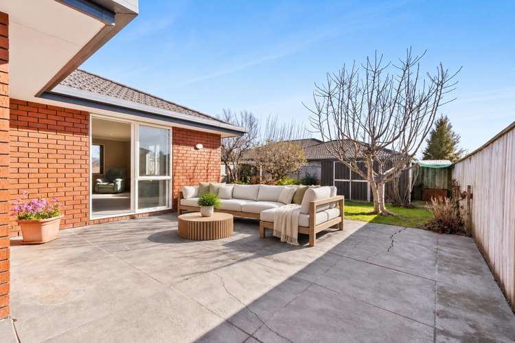 6 Ruth Taylor Avenue Stoke_13