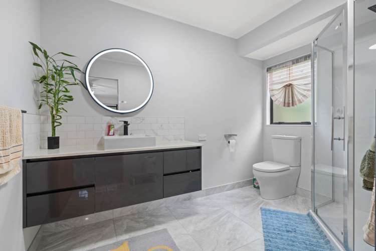 86 Manhattan Heights Glendene_13