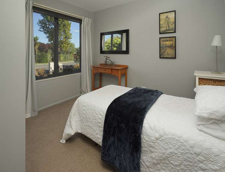 137 Aldinga Avenue Stoke_22