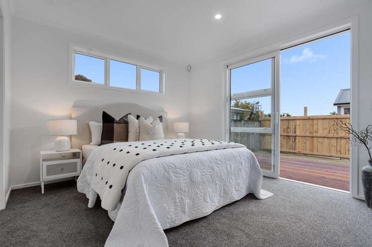 2/70 Thompson Street Leamington_4