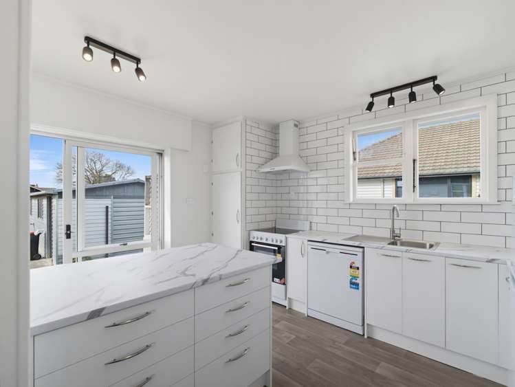 28 Fleming Crescent Maraenui_6