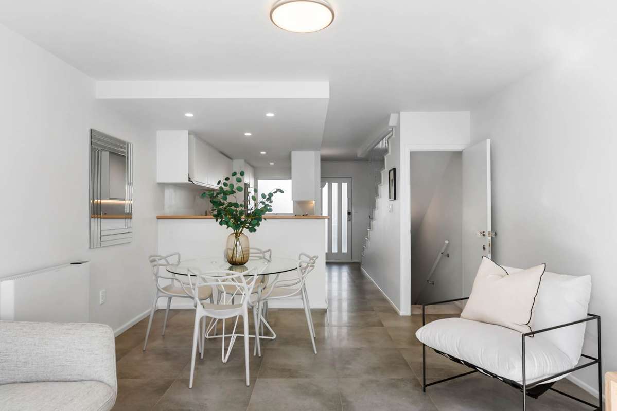 9/6 Sarsfield Street_1