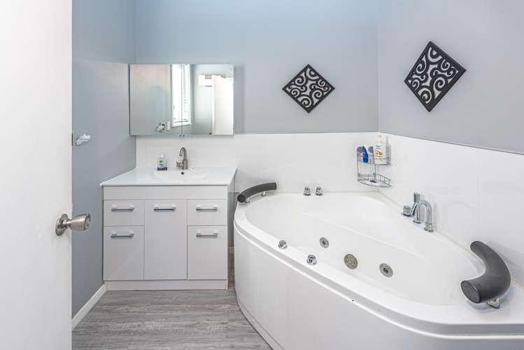 11 Virginia Heights Otamatea_17