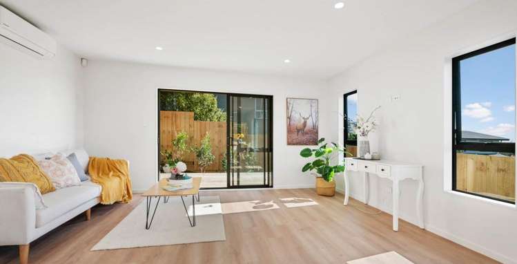 1/621 Glenfield Road Totara Vale_5