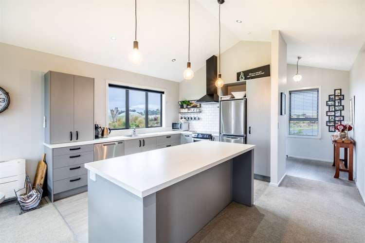 71 Sunrise Drive Seaward Bush_3