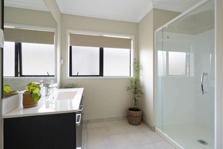 214 Kyle Road Greenhithe_22