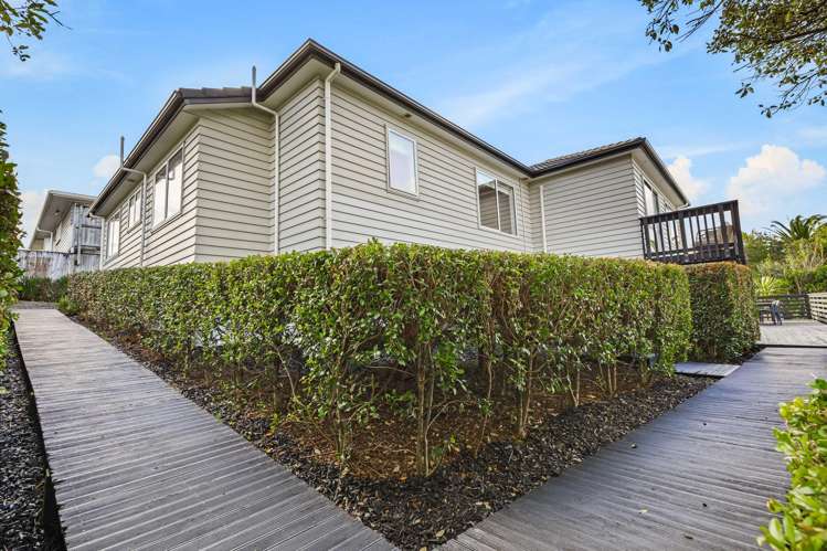 19B Duncan Avenue Te Atatu South_17