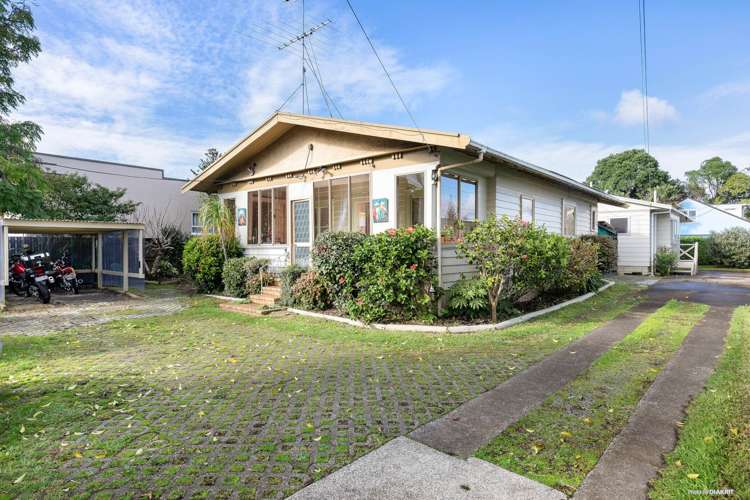 1/20 Northcote Road Takapuna_8