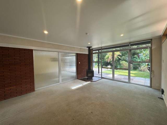 15 Parkland Crescent 11601_4