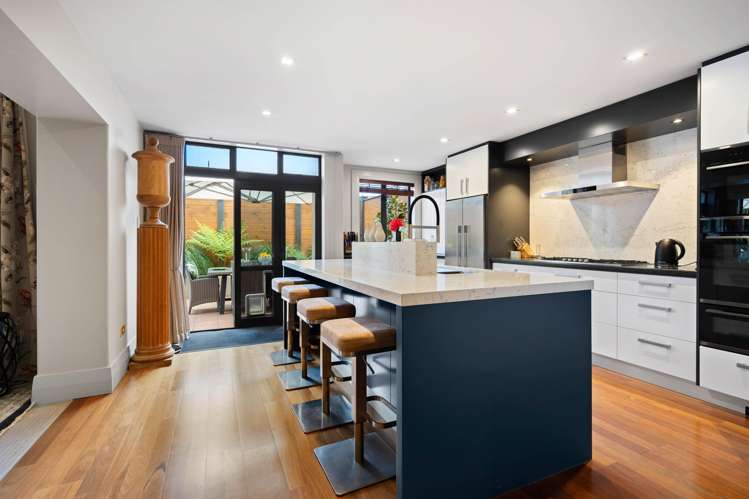 16 Conifer Grove_5