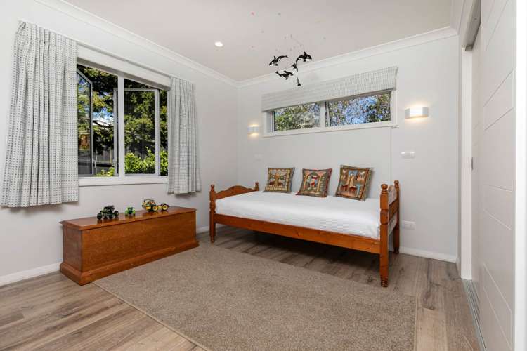 14a Tiri View Place Waiake_9