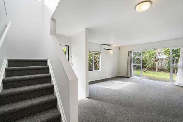 2/15 Lonsdale Street 1660_1